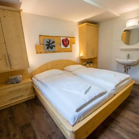 Semesterbostad Schoeneben Mijoba *