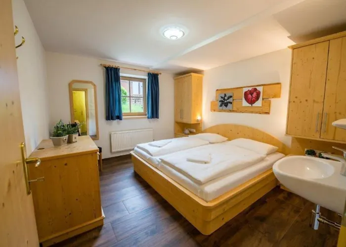 Schoeneben Mijoba * Wald im Pinzgau