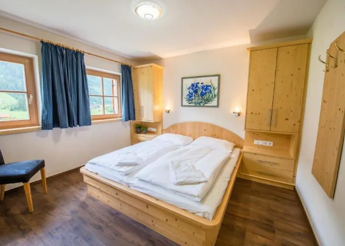 Schoeneben Mijoba Tatil Evi Wald im Pinzgau